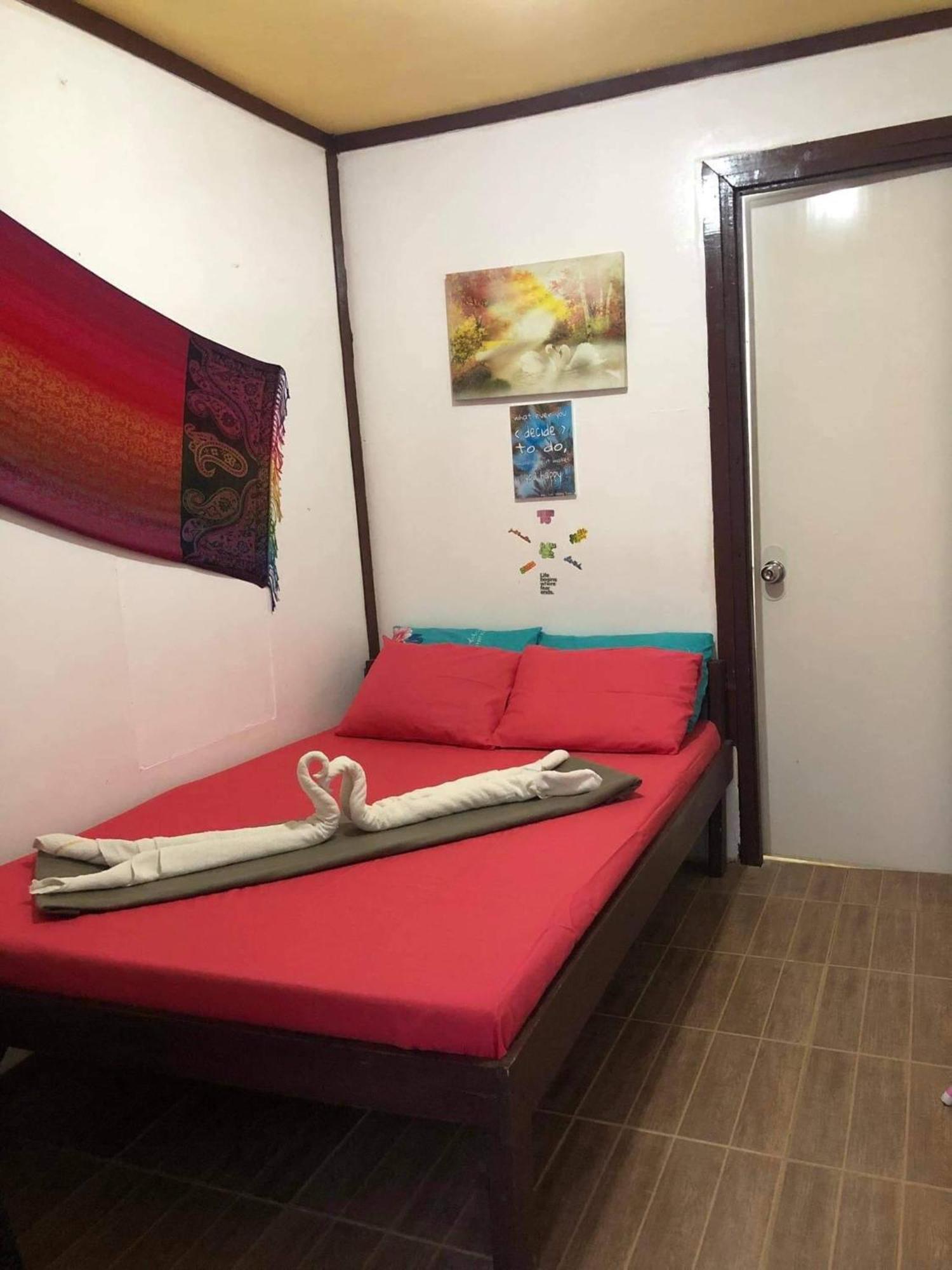 El Nido Hostel Sun Valley Bagian luar foto