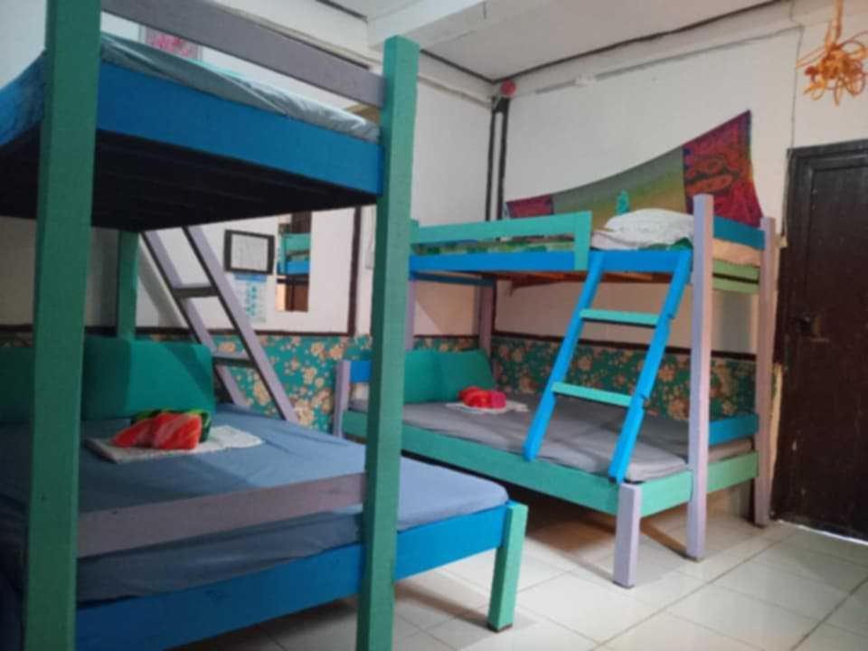El Nido Hostel Sun Valley Bagian luar foto